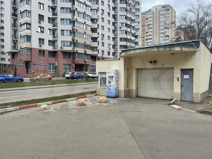 Машиноместо, 15 м²