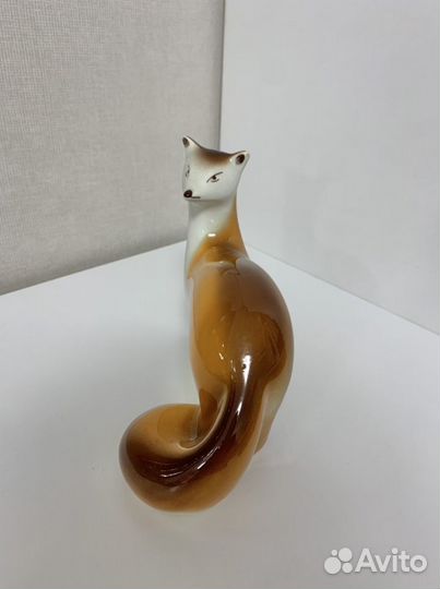 Куница / лиса (СССР, фарфор, статуэтка)
