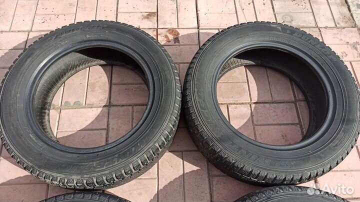 Dunlop SP Winter Ice 01 205/60 R16