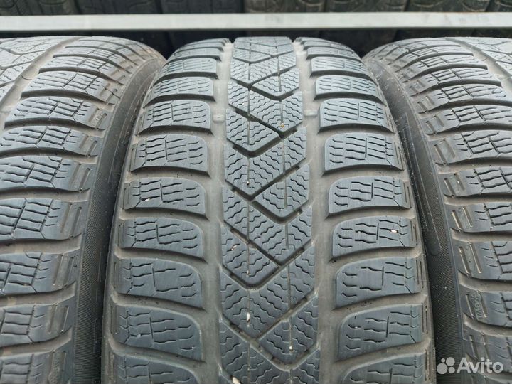 Pirelli Winter Sottozero 3 215/55 R17 94H