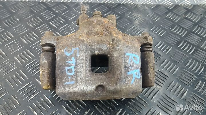 Суппорт тормозной передний правый mitsubishi ASX 1 2012