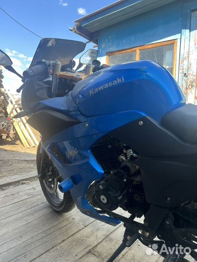 Мотоцикл Kawasaki ninja 250