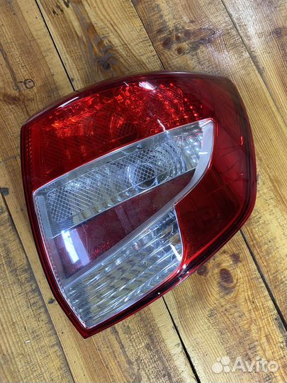 Фонарь правый гранта