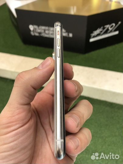 iPhone X, 256 ГБ