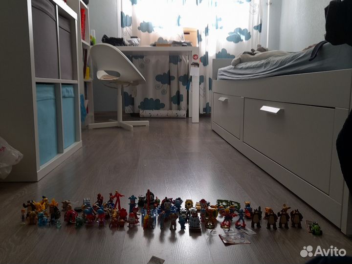 Игрушки из макдональдса и киндер яиц разных годов