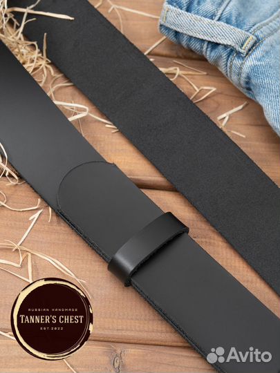 Ремень кожаный с черной пряжкой
