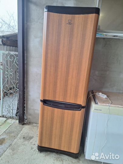 Холодильник бу