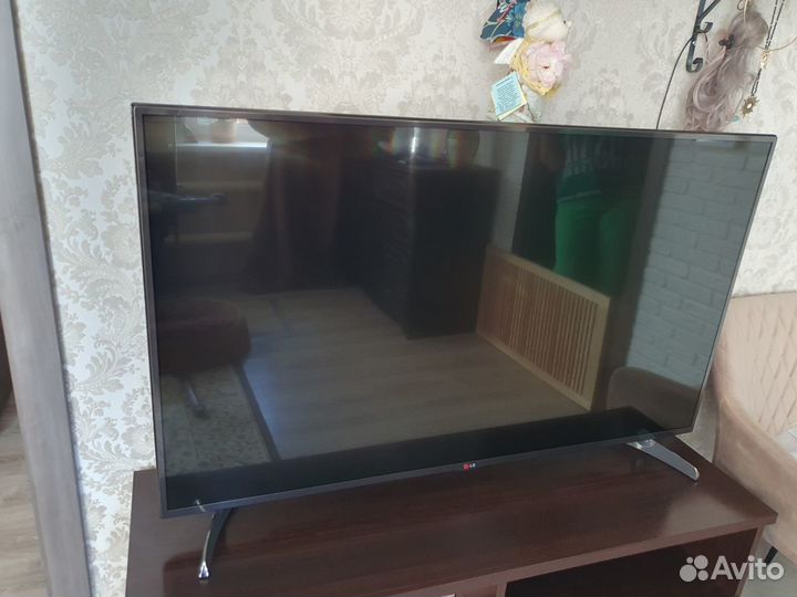 Телевизор LG SMART tv 50