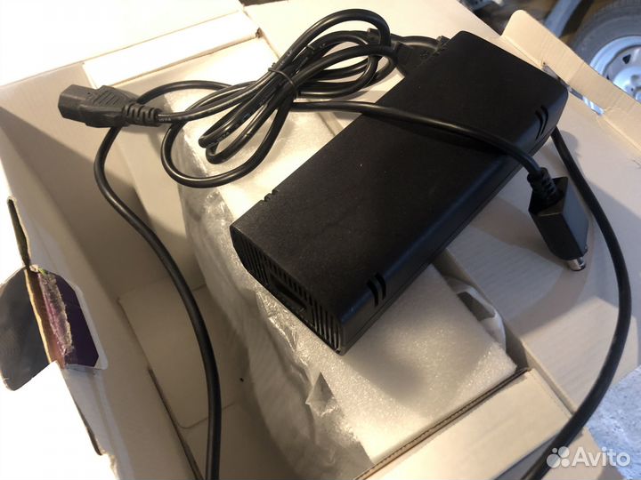 Игровая приставка xbox 360e
