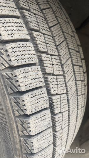 Goform W705 215/45 R17