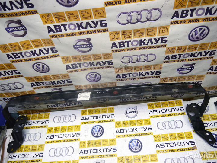 Планка телевизора Вольво S40-2 V50