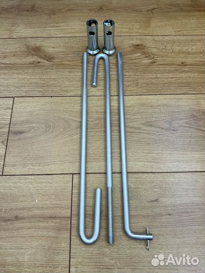 Крепление запасного колеса прицепа