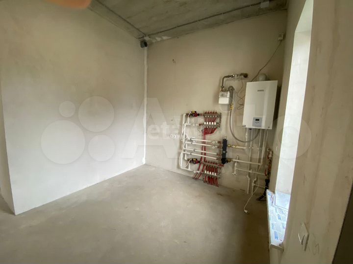 Коттедж 195 м² на участке 7 сот.