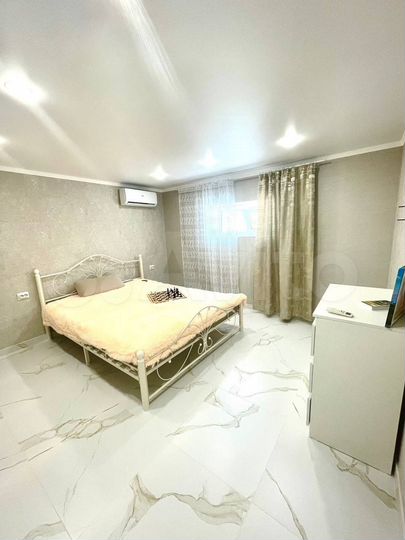 2-к. квартира, 40 м², 1/4 эт.