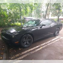 Dodge Challenger 3.5 AT, 2009, битый, 180 000 км, с пробегом, цена 1 950 000 руб.