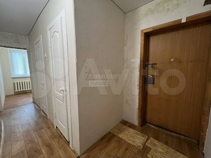 2-к. квартира, 40,7 м², 1/3 эт.