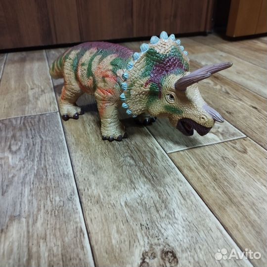 Динозавры jurassic world