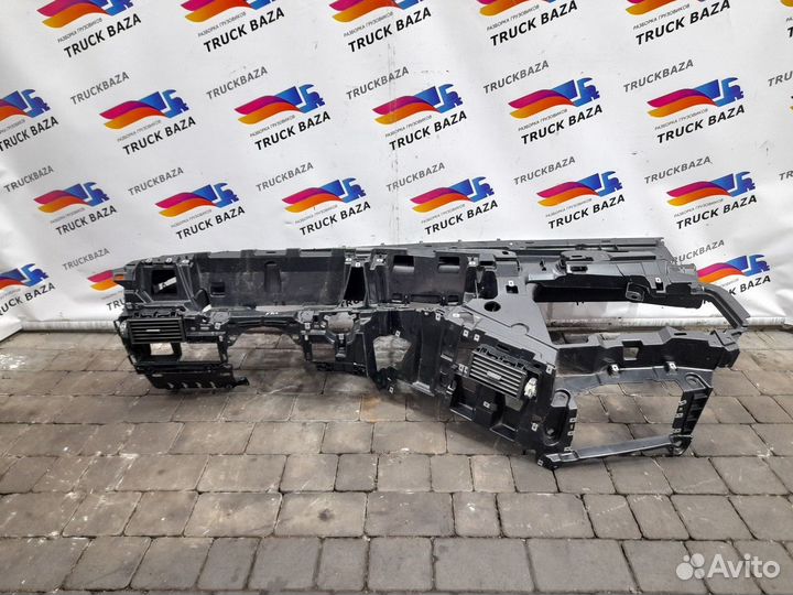 Стелаж панели Volvo FH