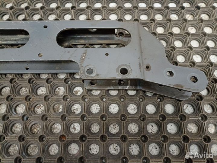 9303100058 Кронштейн перекидок