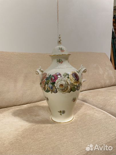 Антикварная ваза Thomas ivory