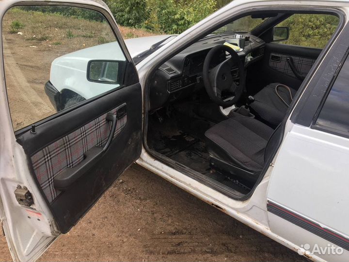 Opel Kadett, 1990