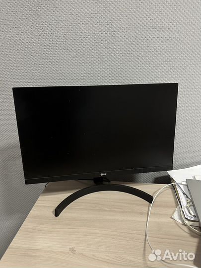 Монитор LG