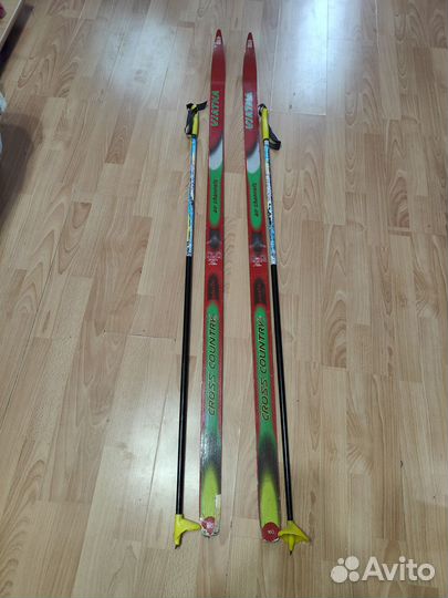 Лыжи полупластик 160см и палки130см