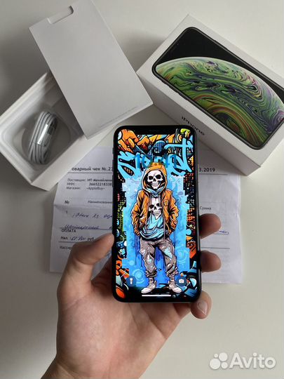 iPhone Xs, 64 ГБ