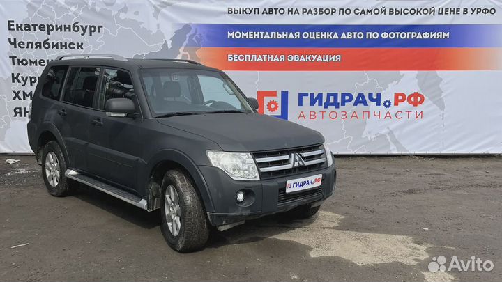 Привод задний правый Mitsubishi Pajero (V90) 3715A