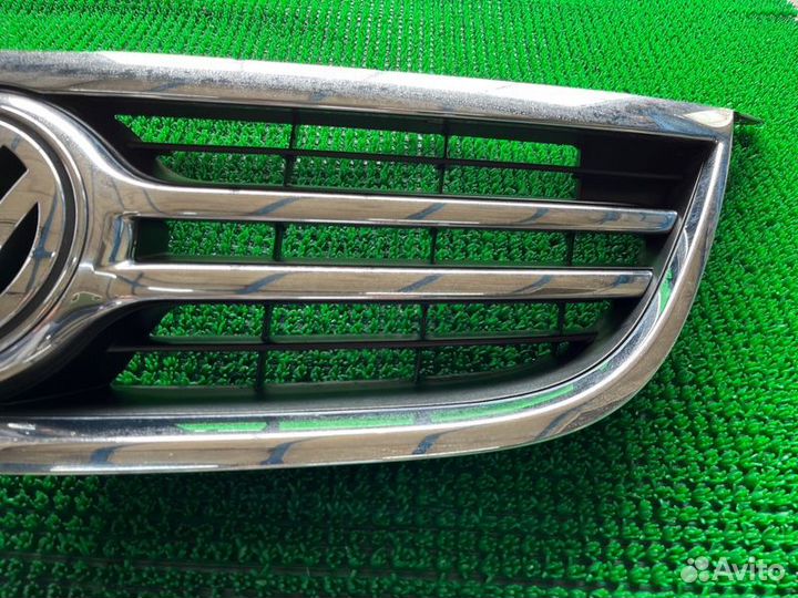 Решетка радиатора Volkswagen Tiguan 5N2