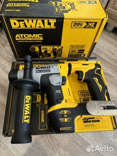 Dewalt и Milwaukee