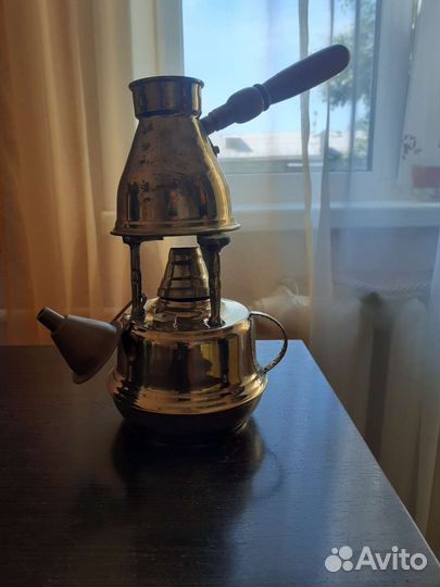 Кофеварка,работает на спирту