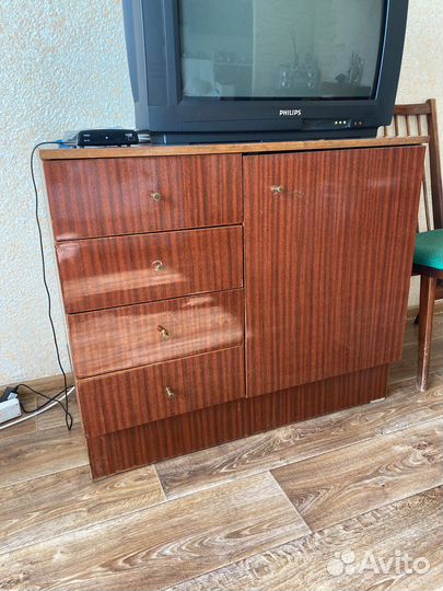 Тумба под телевизор