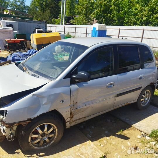 Hyundai Matrix 1.6 МТ, 2004, битый, 20 000 км