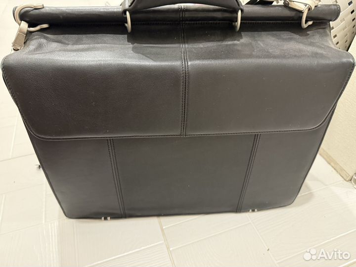 Портфель кожаный Dicota