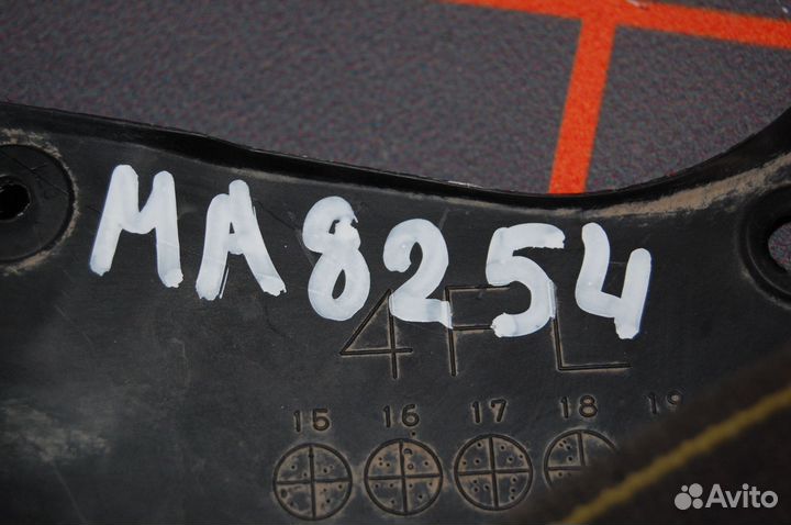 Брызговик передний левый - Toyota RAV 4 (2012-15г)