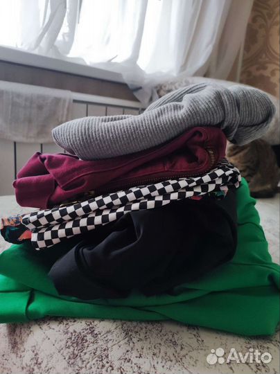Отдам вещи женские 42-46 размер