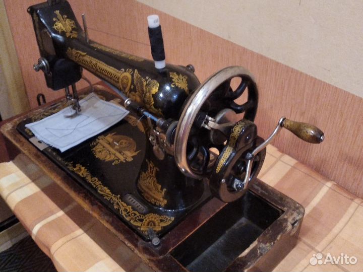 Швейная машина