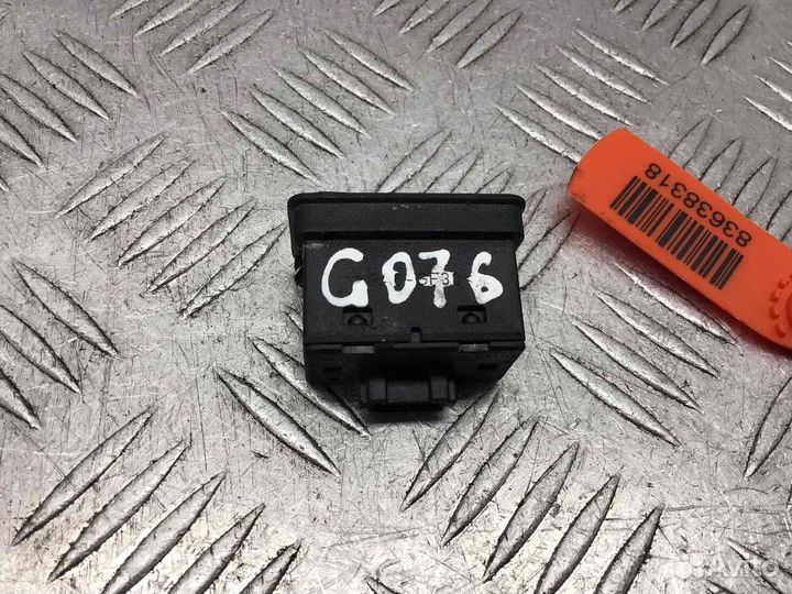 Кнопка стеклоподъемника BMW 5-Series 8368974 M52B2