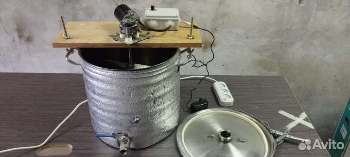 Кастрюля из нержавейки 25 литров