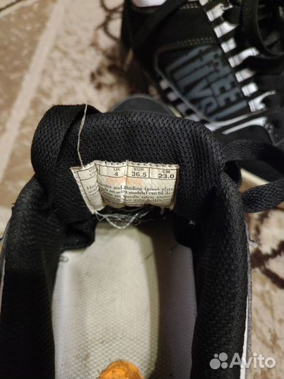 Кроссовки на роликах Heelys