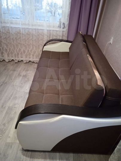 4-к. квартира, 70 м², 1/1 эт.