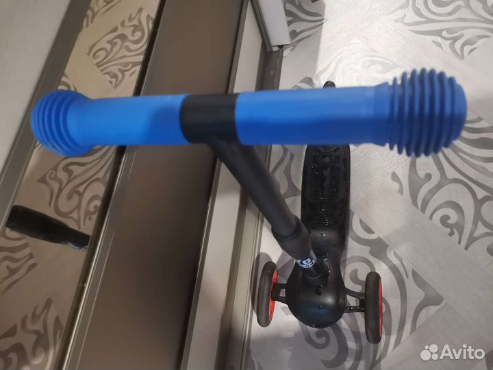 Самокат детский трехколесный