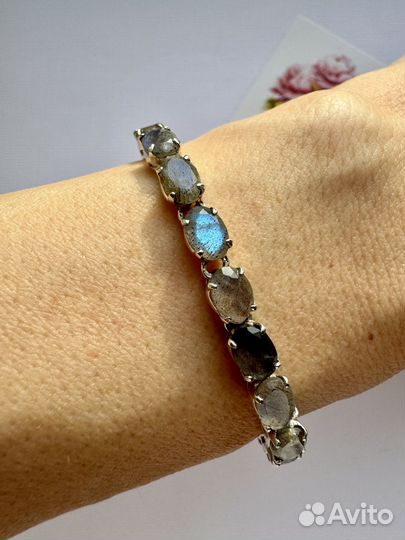 Серебряный браслет с лабрадором