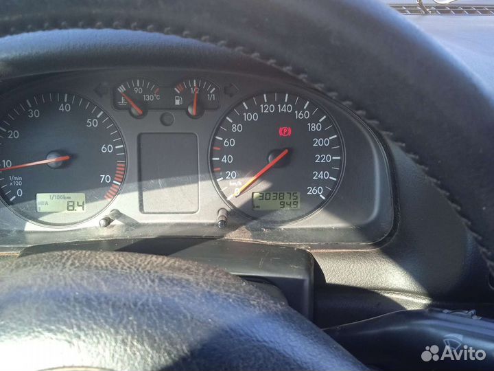 Volkswagen Passat 1.8 МТ, 1998, 303 870 км