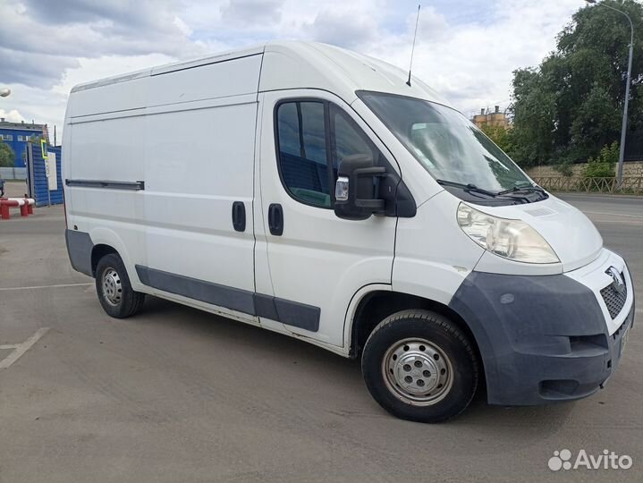 На разборе Peugeot boxer 250 2010 года