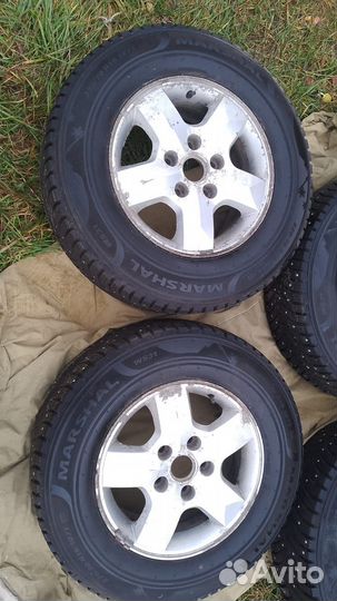 Marshal WinterCraft SUV Ice WS31 225/70 R16