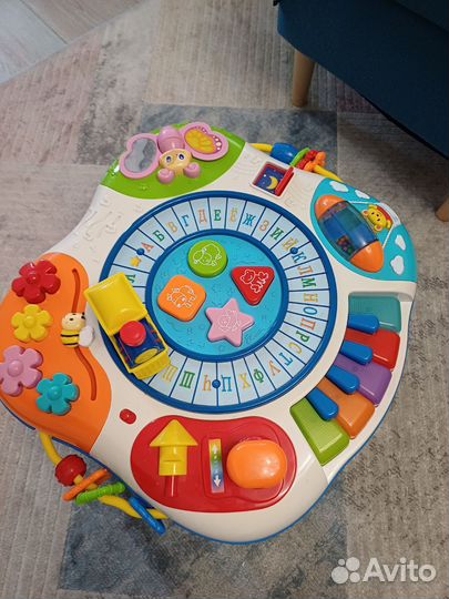 Развивающий столик