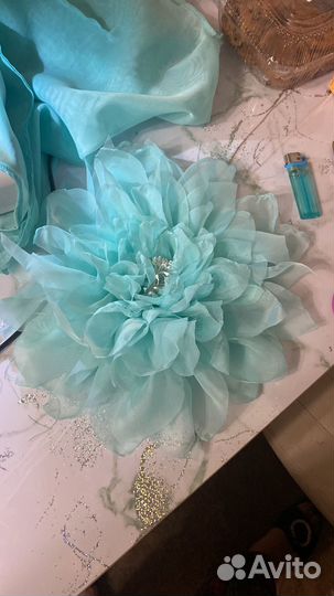 Цветок -брошь ручной работы