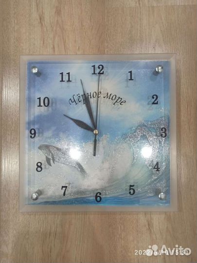 Часы настенные новые